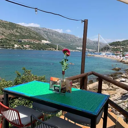 Lägenhet Aida And For Couples And Families Free Parking Dubrovnik