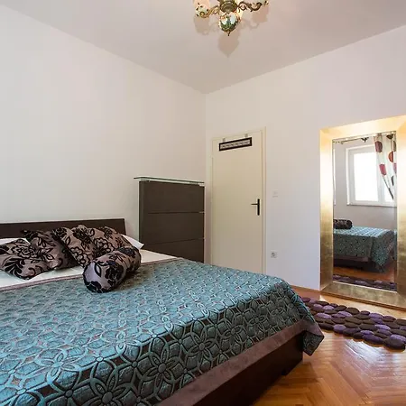 Aida And For Couples And Families Free Parking Appartement