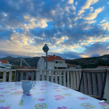 Appartement Aida And For Couples And Families Free Parking