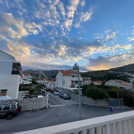 Aida And For Couples And Families Free Parking Apartman Dubrovnik
