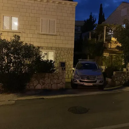 Lägenhet Aida And For Couples And Families Free Parking Dubrovnik