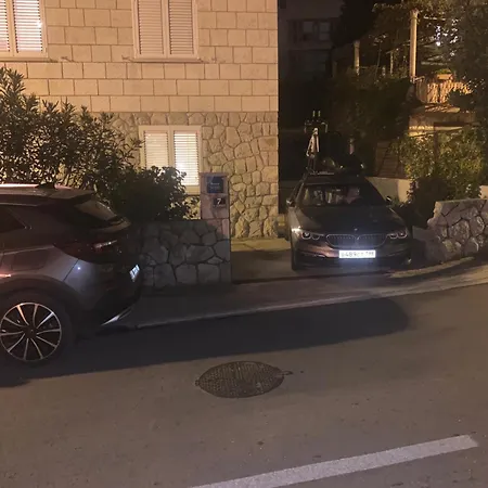 Aida And For Couples And Families Free Parking *