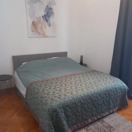 Lägenhet Aida And For Couples And Families Free Parking Dubrovnik