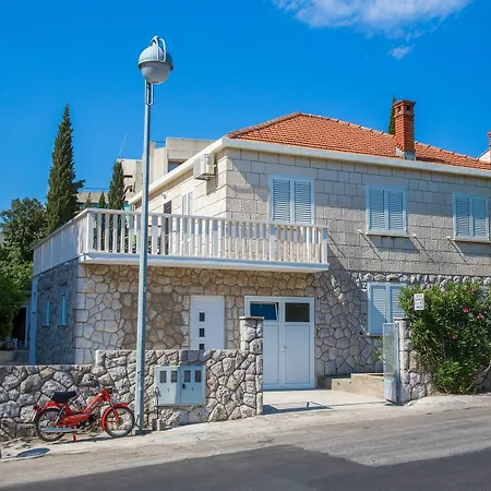 Apartment Aida And For Couples And Families Free Parking Dubrovnik