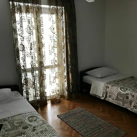 Apartment Aida And For Couples And Families Free Parking *