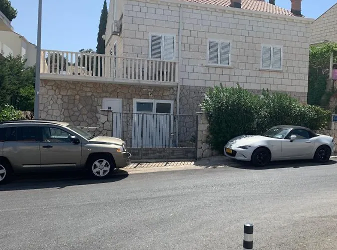 Apartman Aida And For Couples And Families Free Parking Dubrovnik