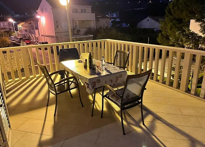 Apartman Aida And For Couples And Families Free Parking Dubrovnik