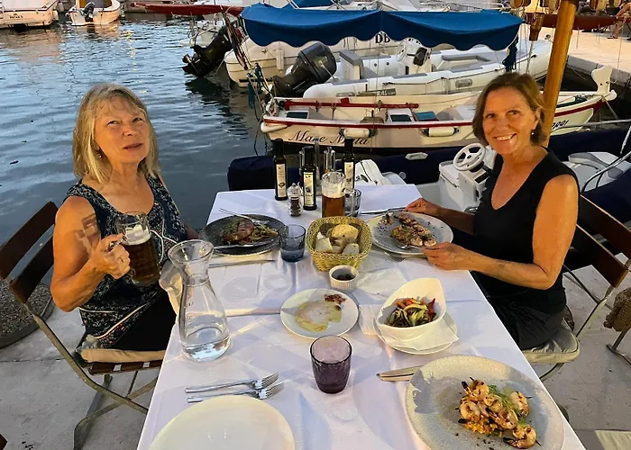 Aida And For Couples And Families Free Parking Apartman