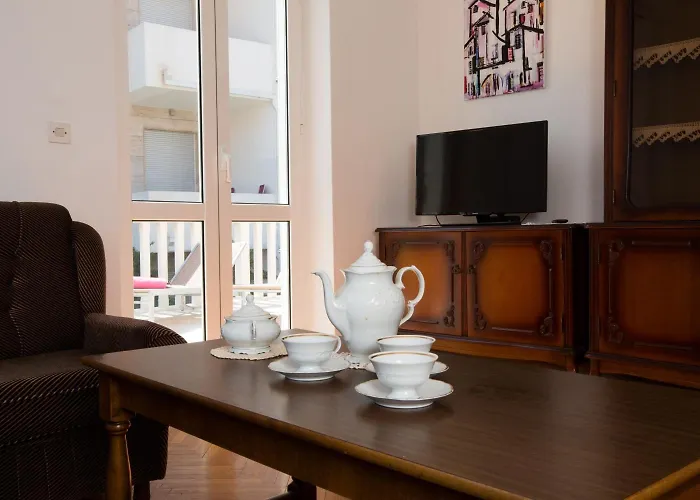 Aida And For Couples And Families Free Parking Apartman