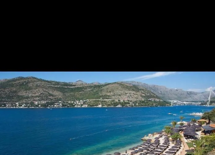 Aida And For Couples And Families Free Parking *