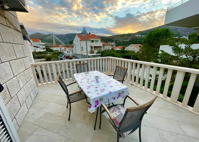 Aida And For Couples And Families Free Parking Dubrovnik