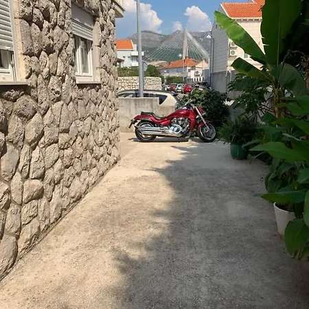 Aida And For Couples And Families Free Parking