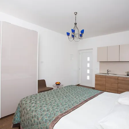 Aida And For Couples And Families Free Parking 아파트