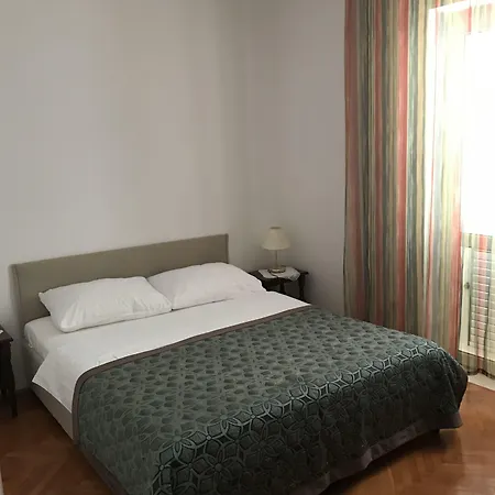 아파트 Aida And For Couples And Families Free Parking *